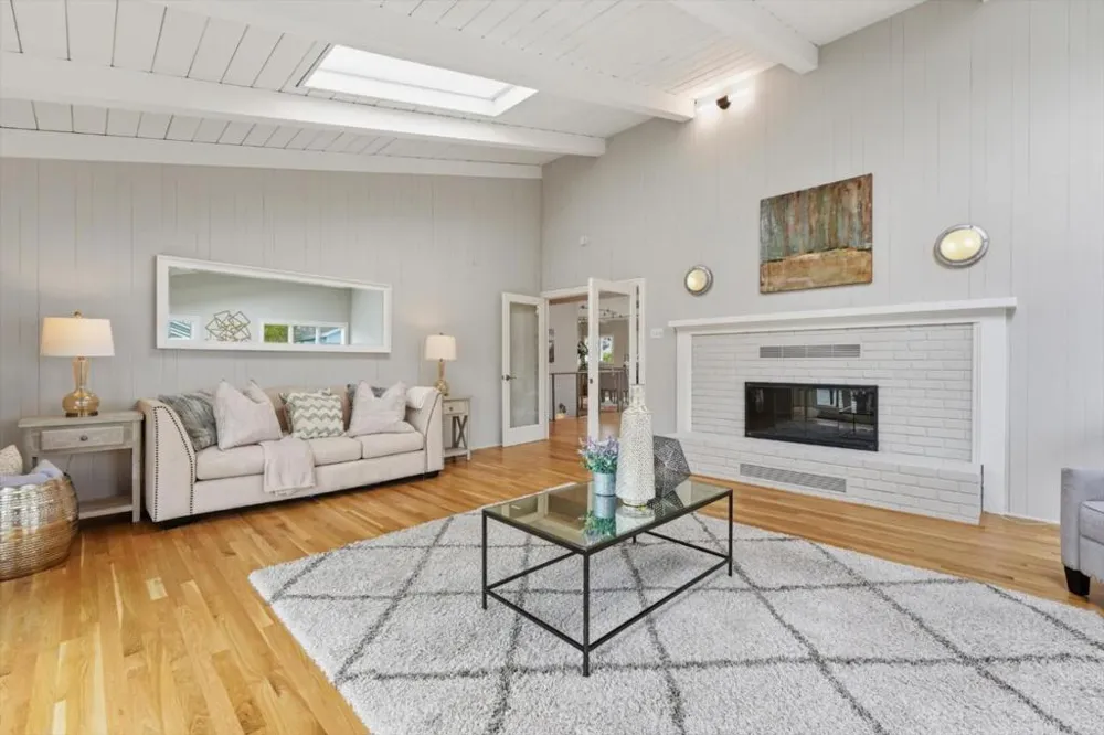 705 Alsace Loraine Avenue Half Moon Bay, CA 94019