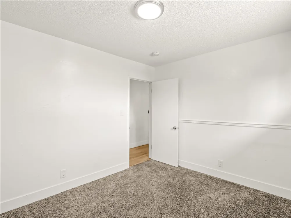 2984 E Norwich Fresno, CA 93726