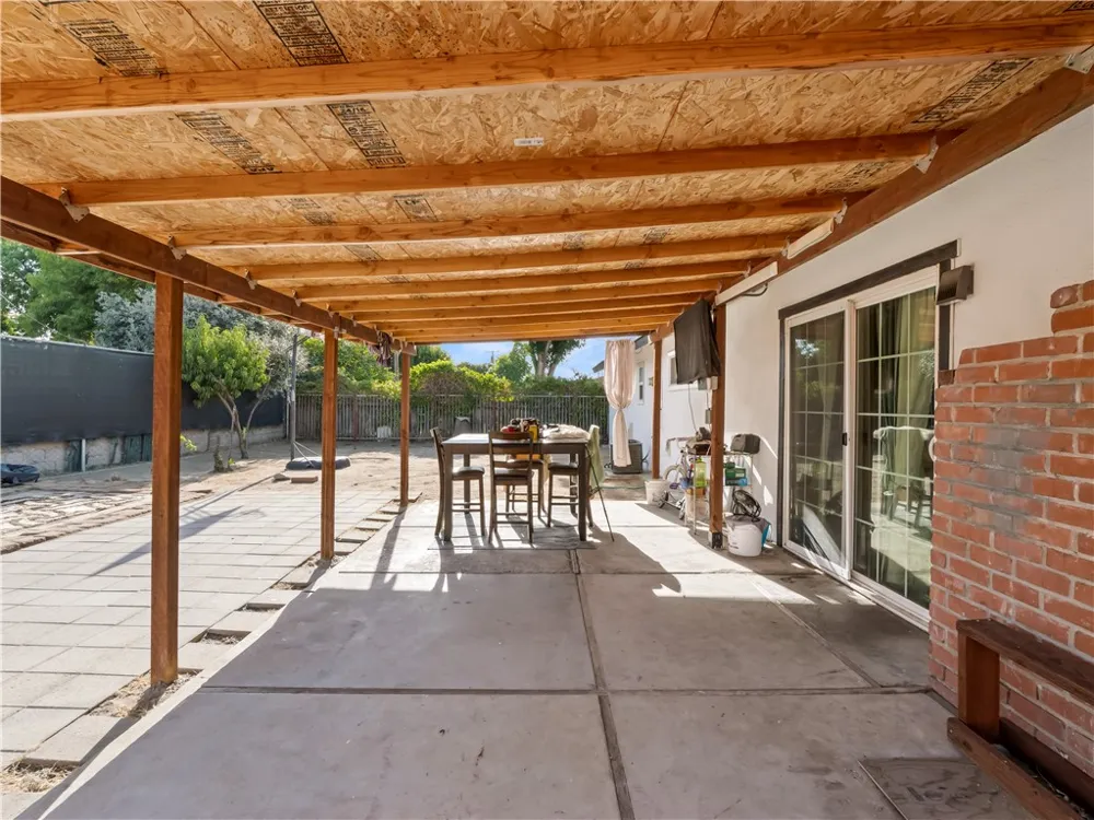 2984 E Norwich Fresno, CA 93726