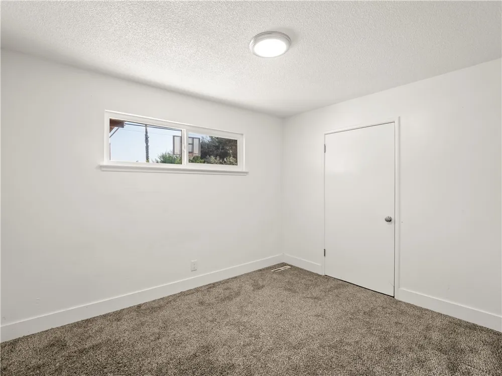 2984 E Norwich Fresno, CA 93726