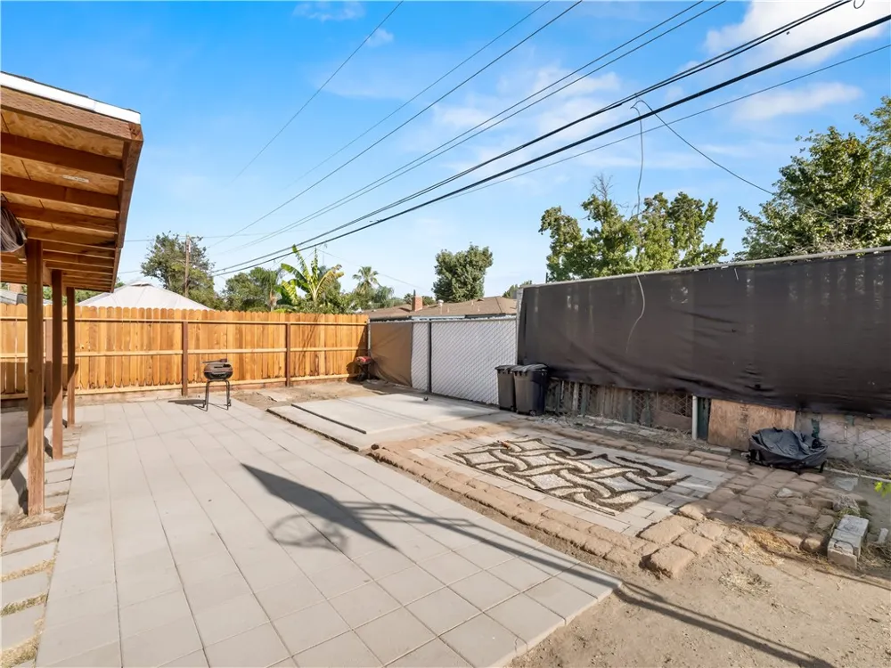 2984 E Norwich Fresno, CA 93726