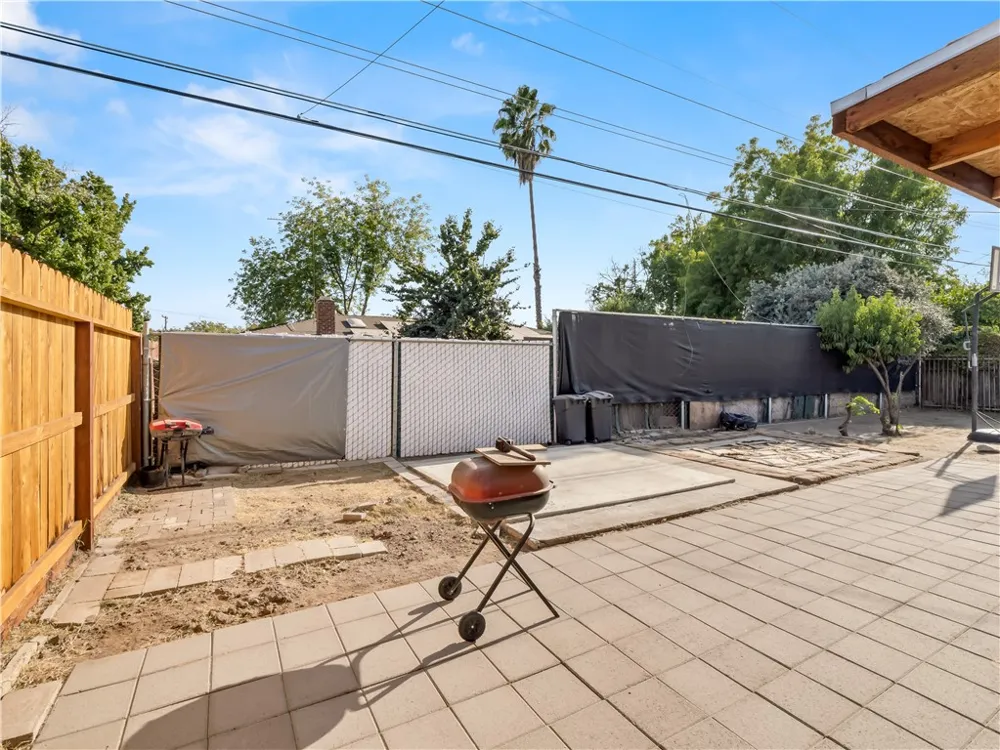 2984 E Norwich Fresno, CA 93726