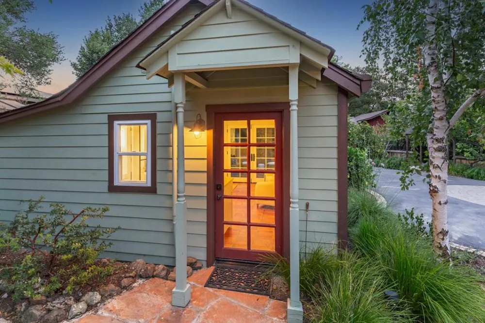 232 Highland Terrace Woodside, CA 94062