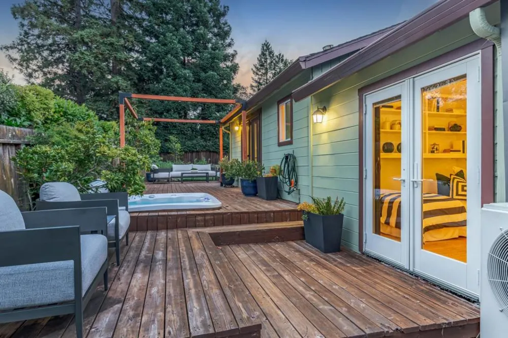 232 Highland Terrace Woodside, CA 94062