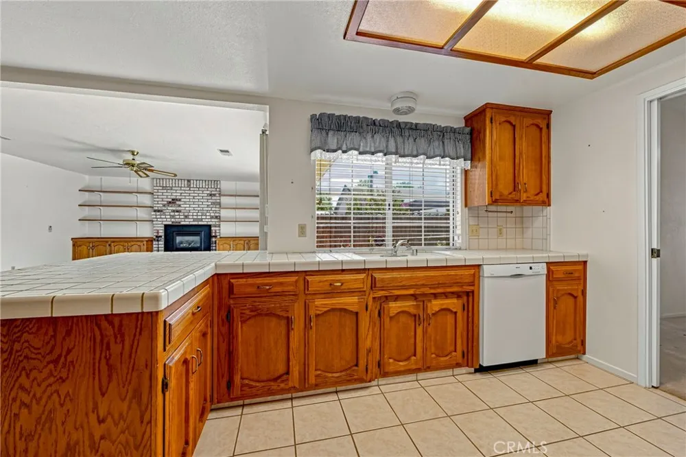 1174 Granite Court Merced, CA 95340