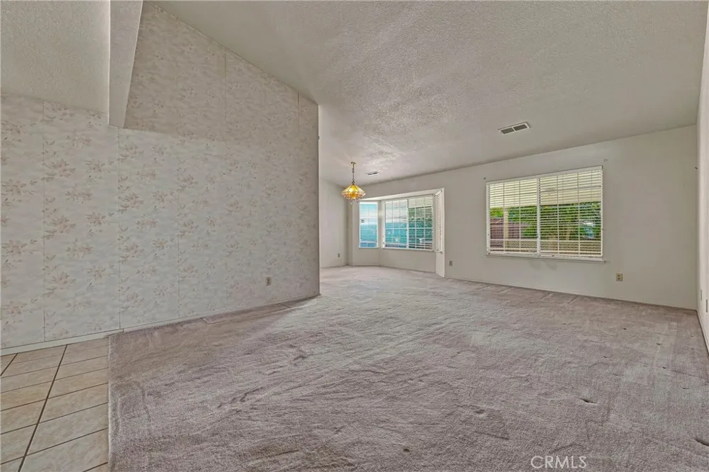 1174 Granite Court Merced, CA 95340