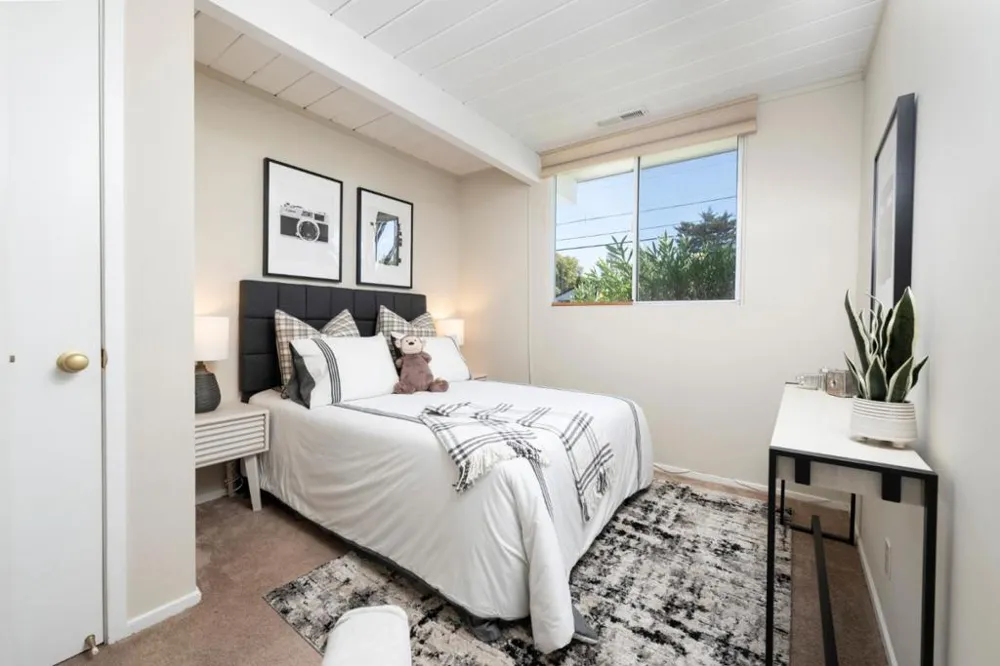 1199 Lyons Street Redwood City, CA 94061