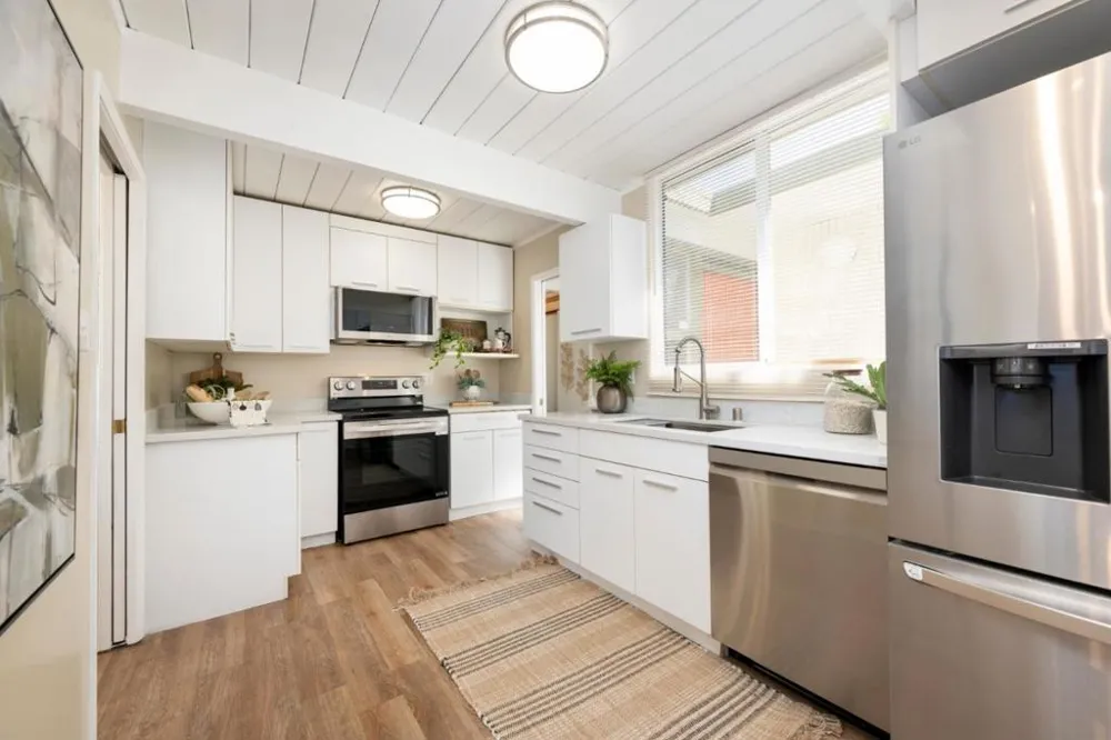 1199 Lyons Street Redwood City, CA 94061
