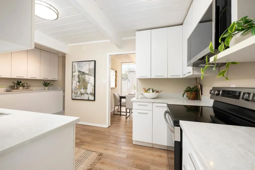 1199 Lyons Street Redwood City, CA 94061