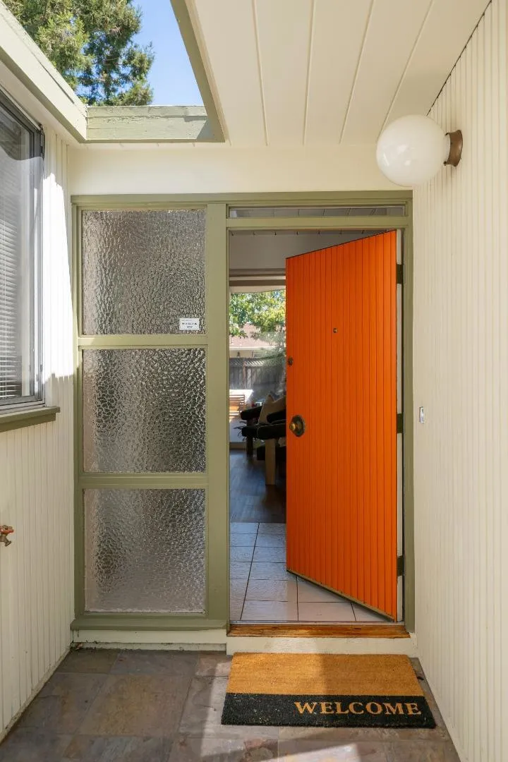 1199 Lyons Street Redwood City, CA 94061