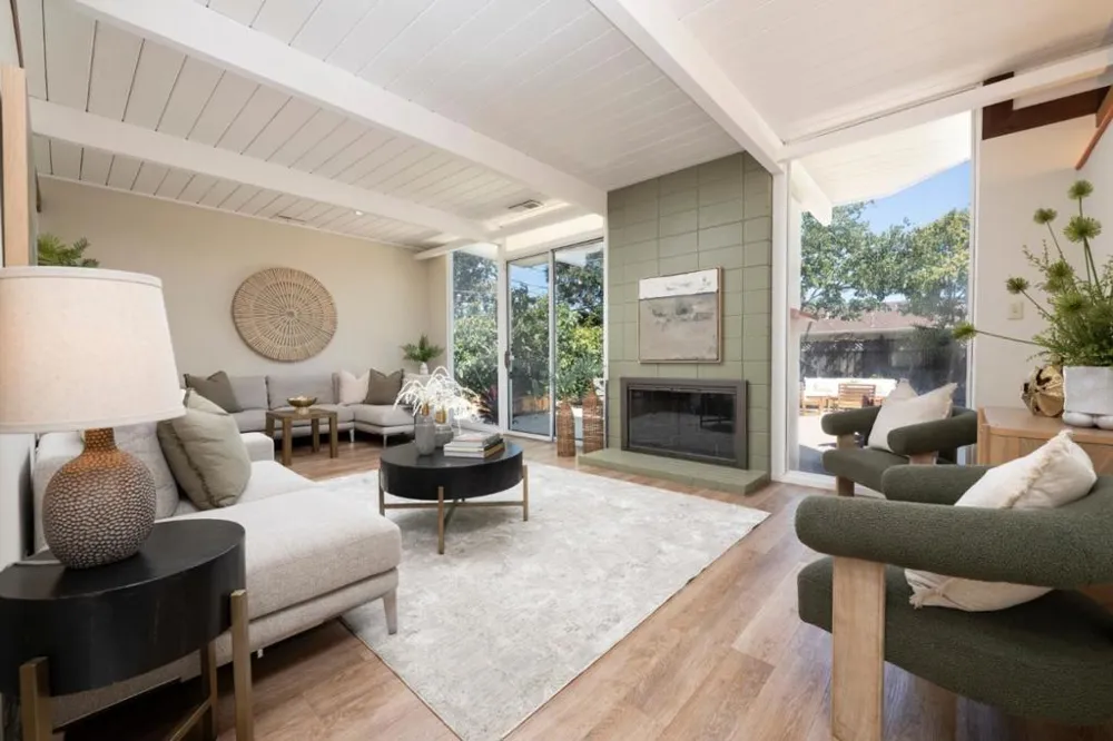 1199 Lyons Street Redwood City, CA 94061
