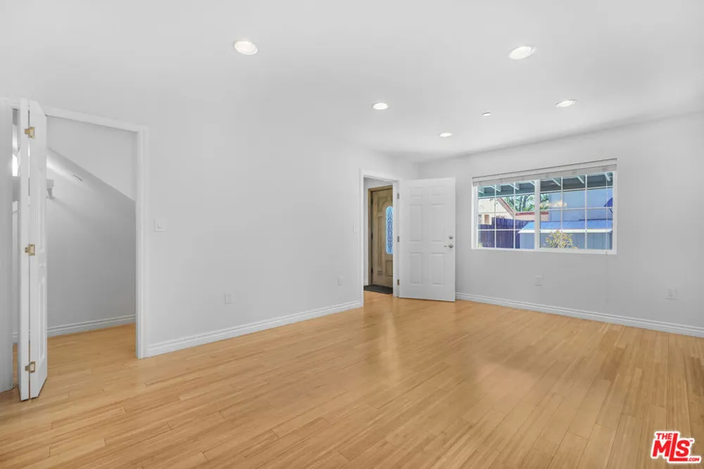 741 Las Palmas Avenue Los Angeles, CA 90038
