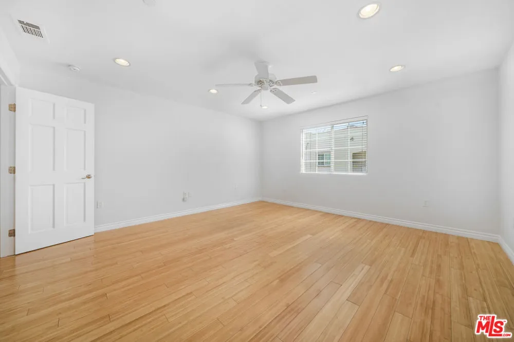 741 Las Palmas Avenue Los Angeles, CA 90038