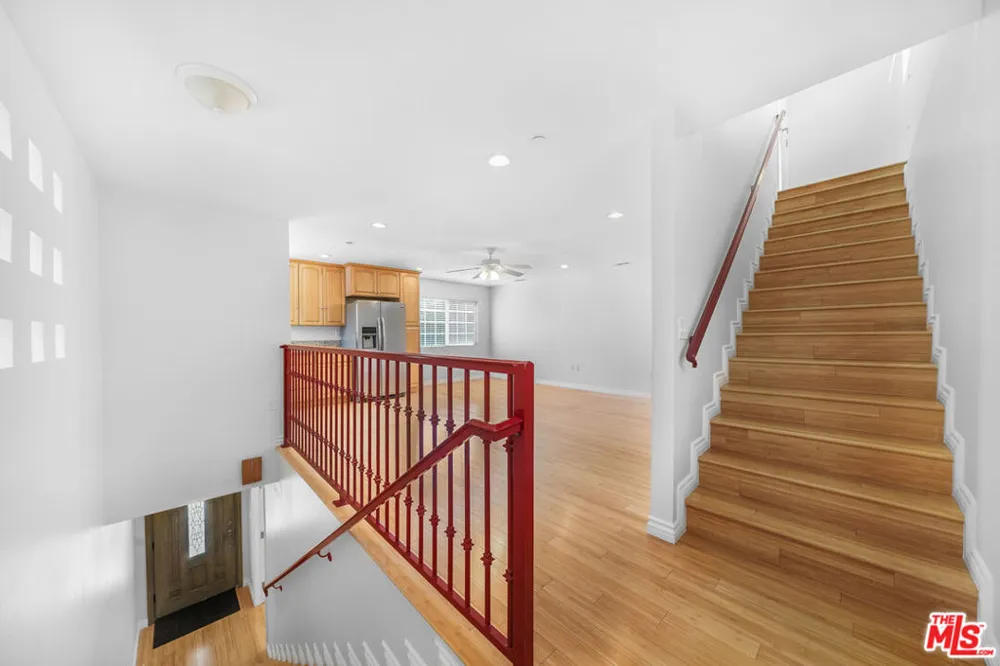 741 Las Palmas Avenue Los Angeles, CA 90038