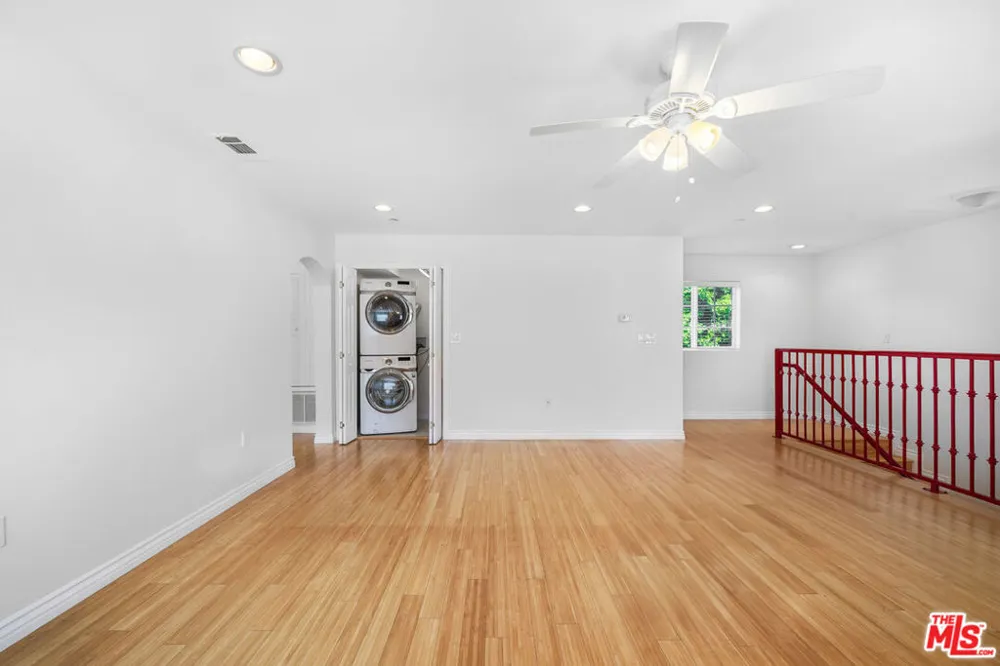 741 Las Palmas Avenue Los Angeles, CA 90038
