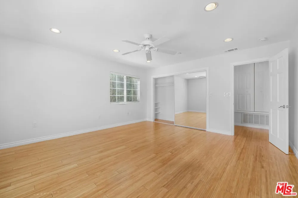 741 Las Palmas Avenue Los Angeles, CA 90038
