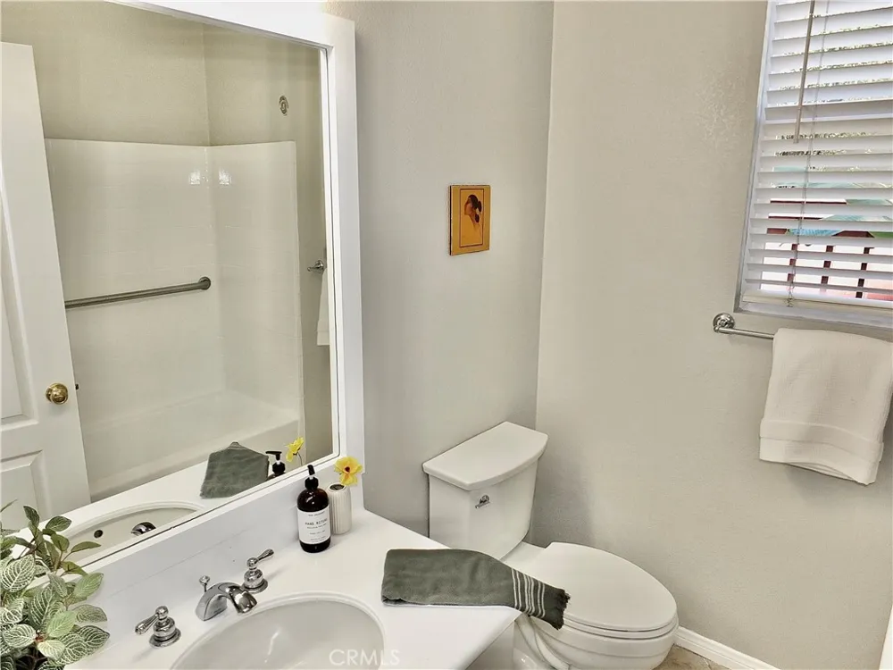 2471 Amelia Court Signal Hill, CA 90755