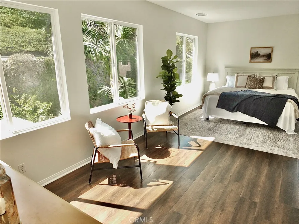 2471 Amelia Court Signal Hill, CA 90755
