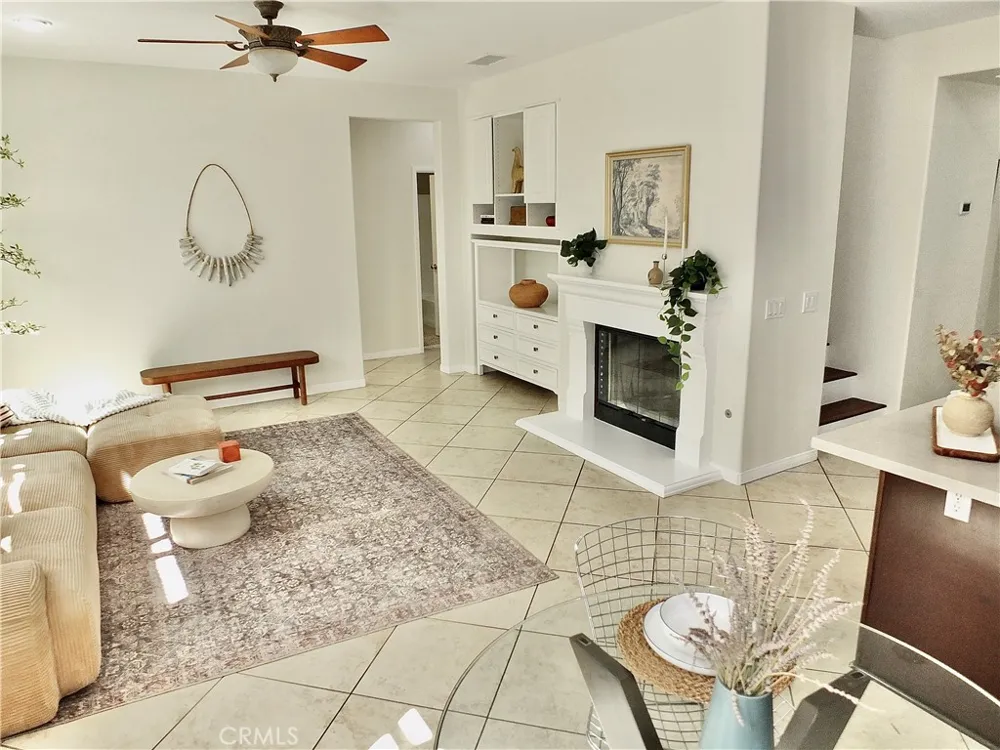2471 Amelia Court Signal Hill, CA 90755