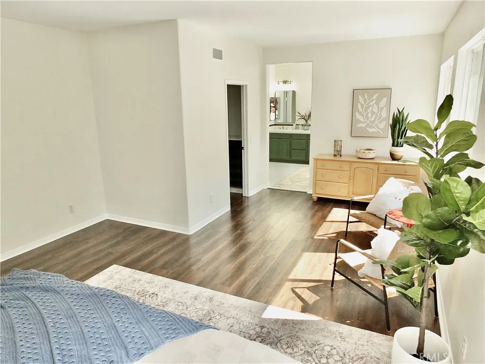 2471 Amelia Court Signal Hill, CA 90755