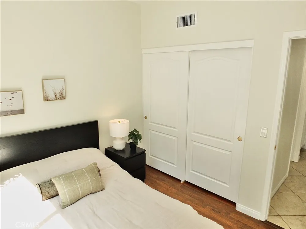 2471 Amelia Court Signal Hill, CA 90755
