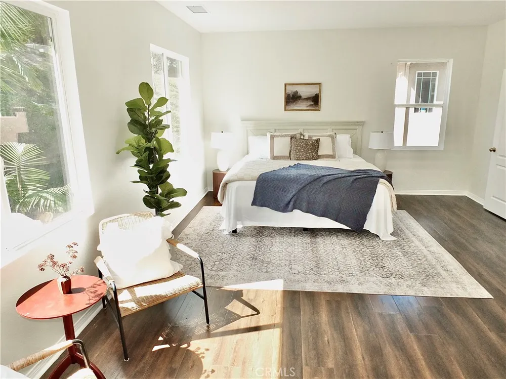 2471 Amelia Court Signal Hill, CA 90755