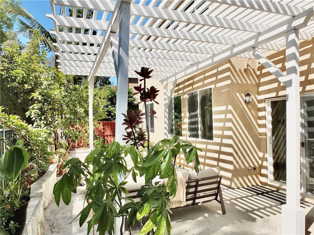 2471 Amelia Court Signal Hill, CA 90755