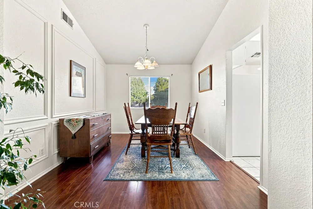 40324 Homeridge Palmdale, CA 93551