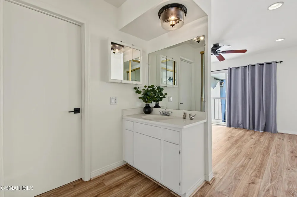 3623 Summershore Lane Westlake Village, CA 91361