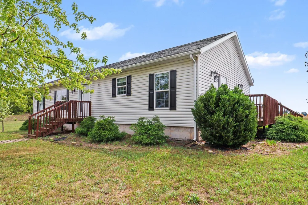 14743 Jefferson Road Morley, MI 49336