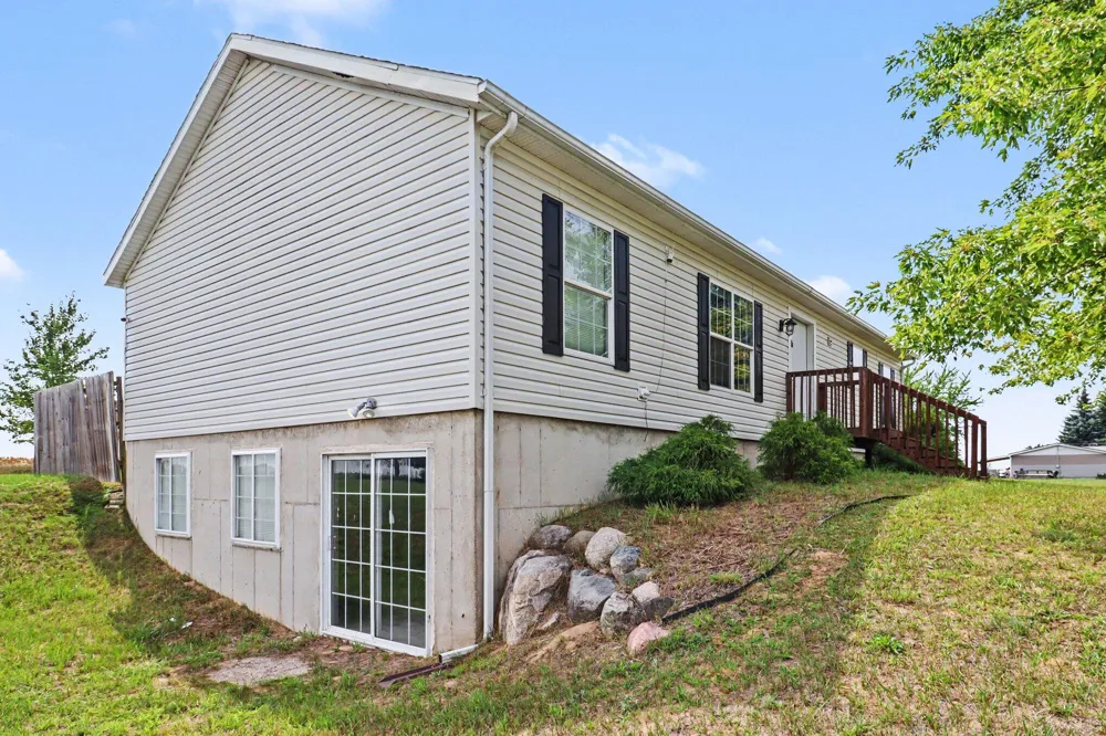 14743 Jefferson Road Morley, MI 49336