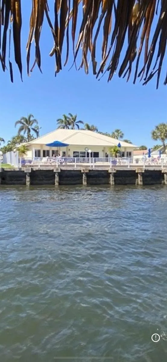 640 Snug Harbor Drive #F6 Boynton Beach, FL 33435