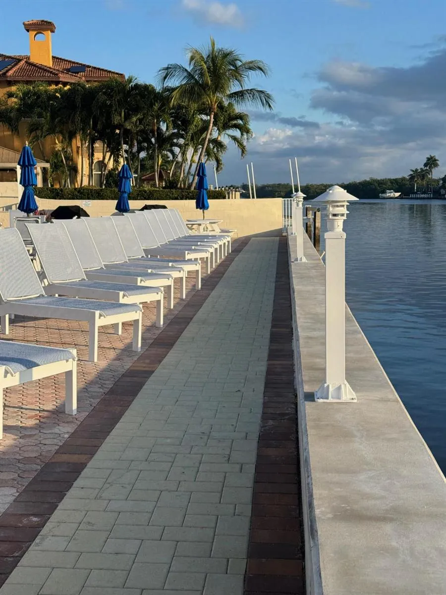 640 Snug Harbor Drive #F6 Boynton Beach, FL 33435