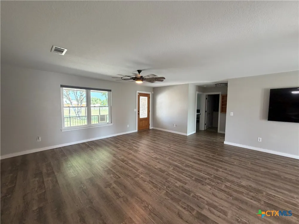 433 W Klein Road New Braunfels, TX 78130