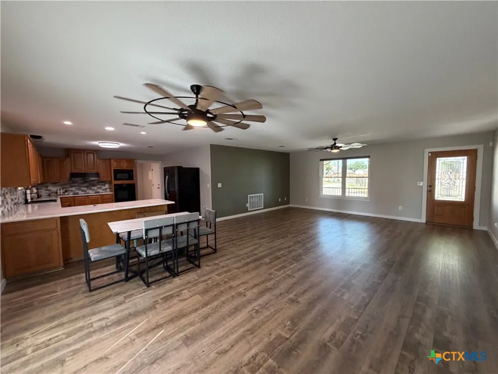 433 W Klein Road New Braunfels, TX 78130