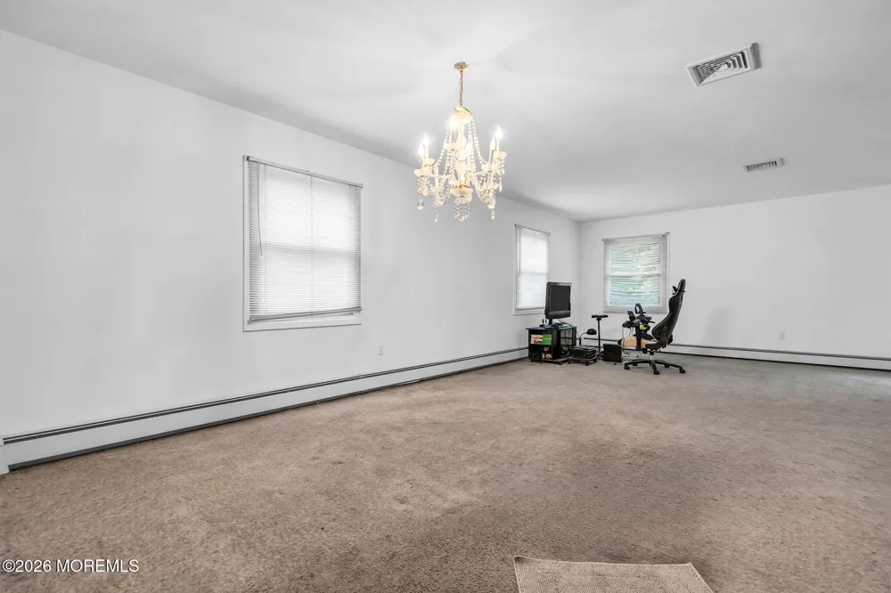 580 Lloyd Road Matawan, NJ 07747
