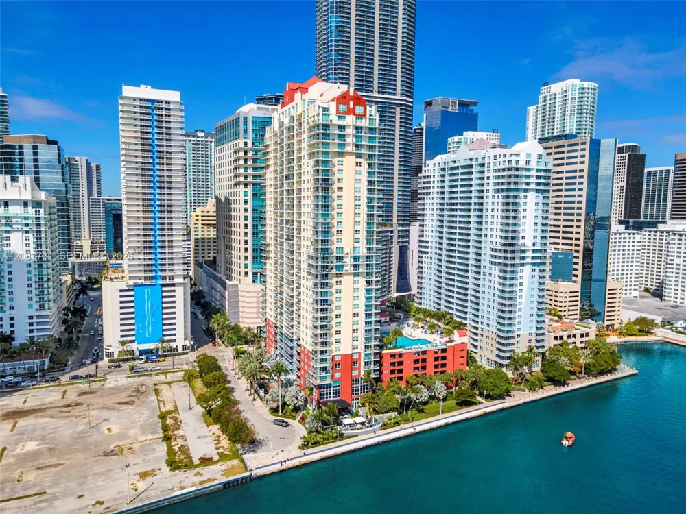 1155 Brickell Bay Dr #202 Miami, FL 33131