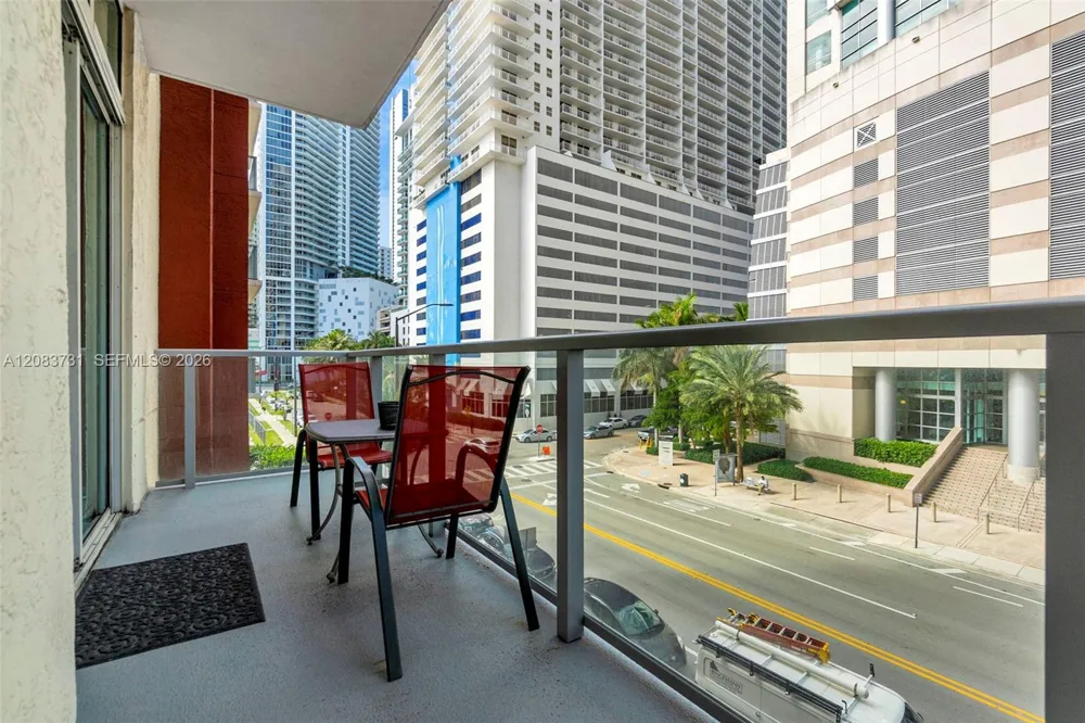 1155 Brickell Bay Dr #202 Miami, FL 33131