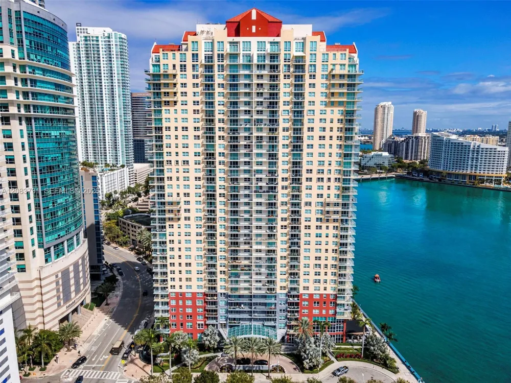 1155 Brickell Bay Dr #202 Miami, FL 33131