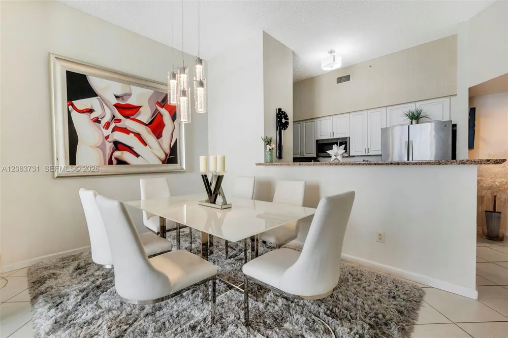 1155 Brickell Bay Dr #202 Miami, FL 33131