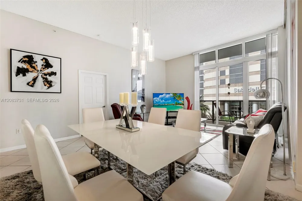 1155 Brickell Bay Dr #202 Miami, FL 33131