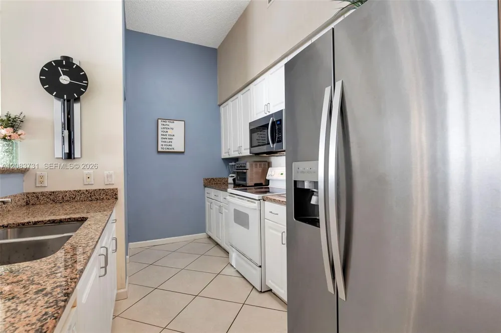 1155 Brickell Bay Dr #202 Miami, FL 33131