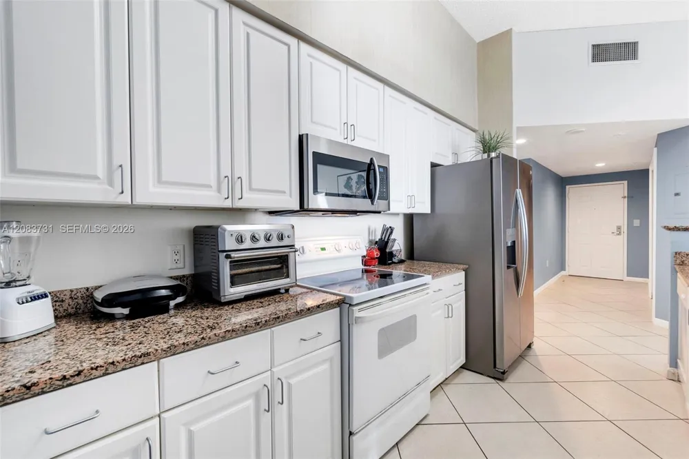 1155 Brickell Bay Dr #202 Miami, FL 33131