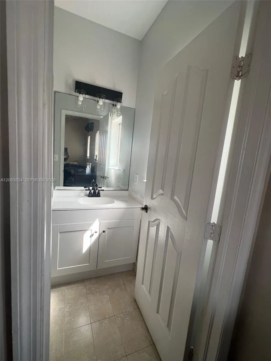 2964 NE 42nd Ave Homestead, FL 33033