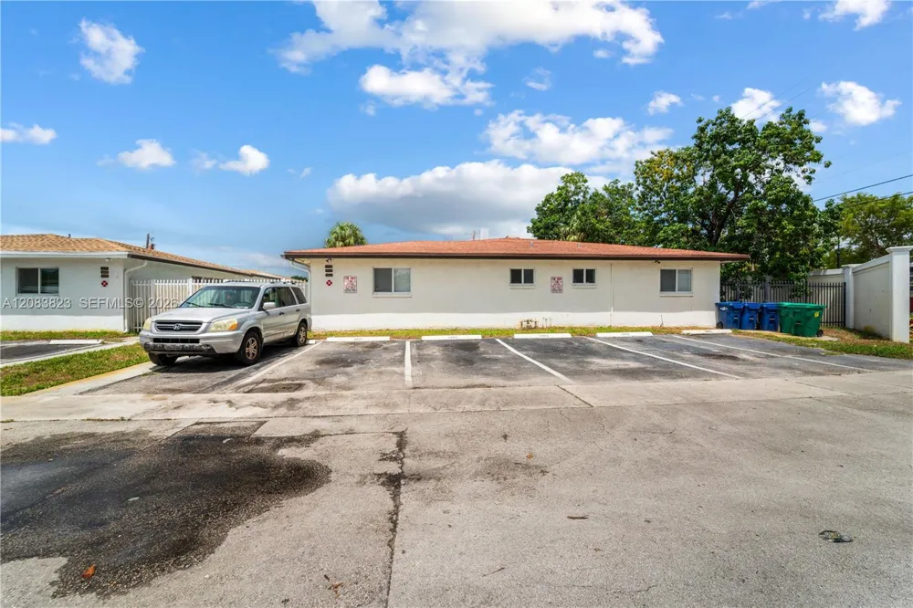 5603 NW 27th Ct #1 Lauderhill, FL 33313