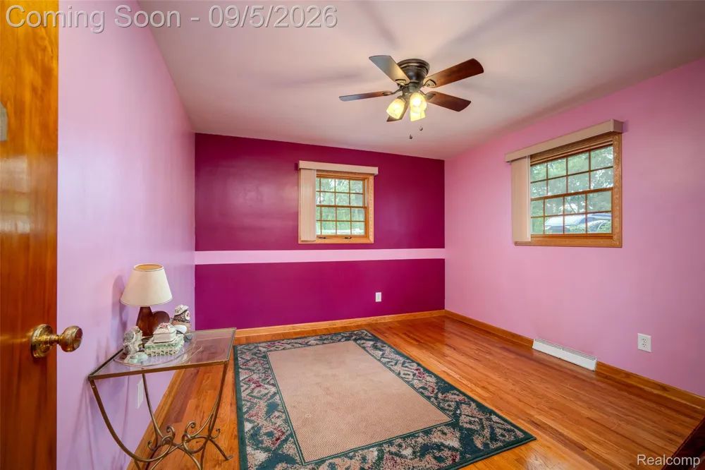 206 Coleman Drive Waterford Charter Township, MI 48328