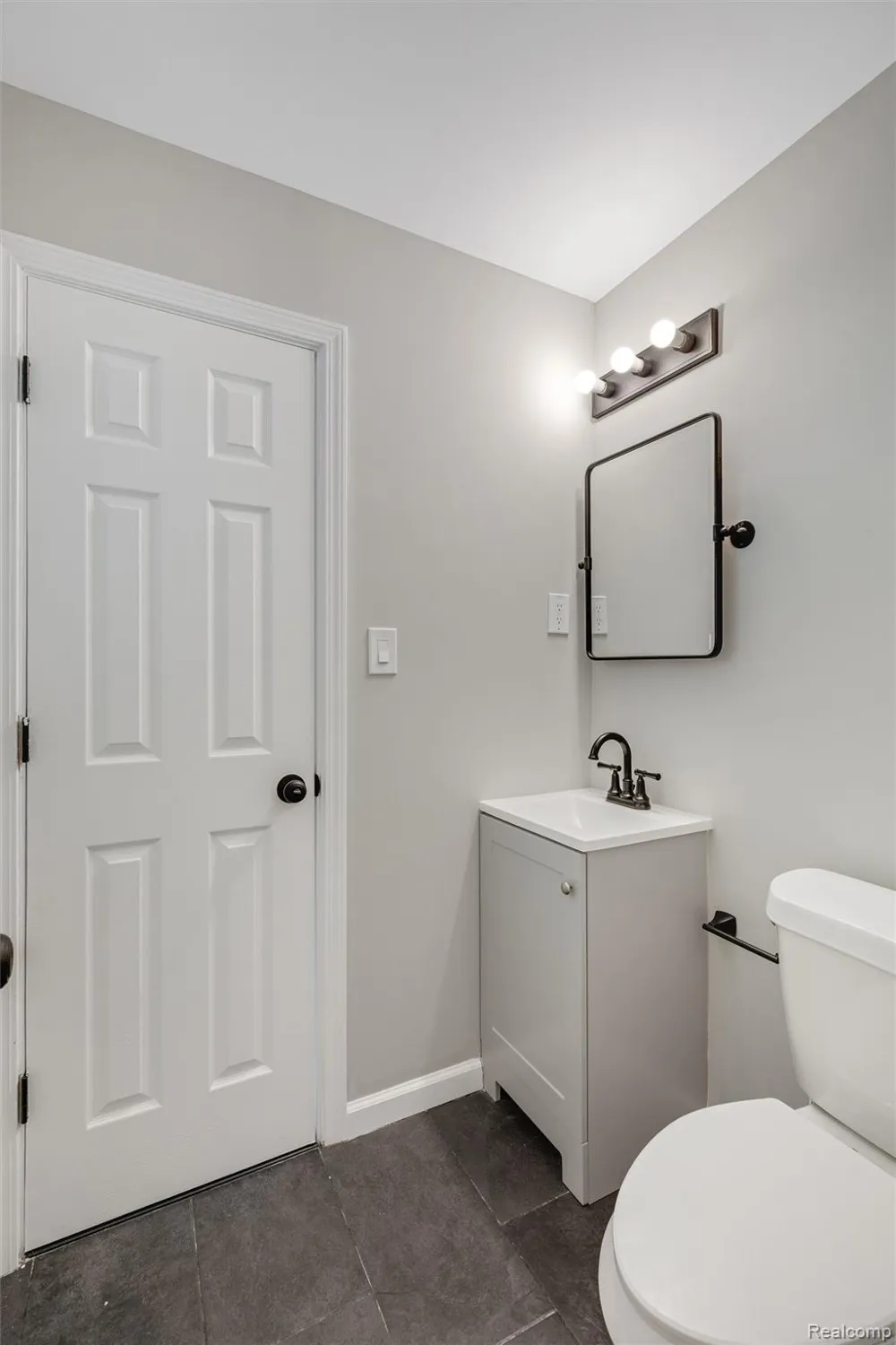 26261 La Muera Street Farmington Hills City, MI 48334