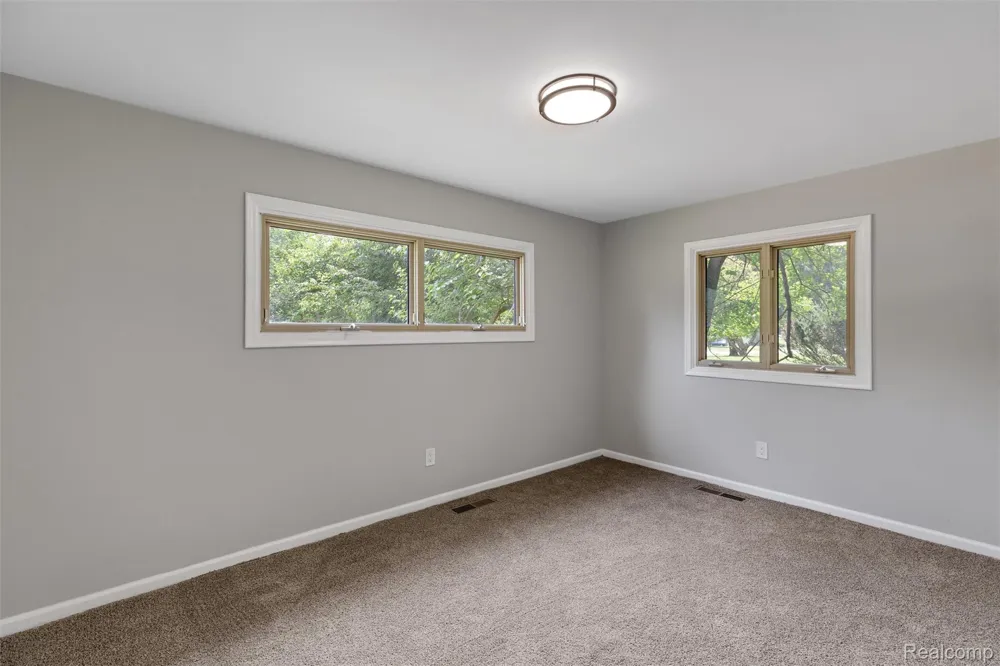 26261 La Muera Street Farmington Hills City, MI 48334