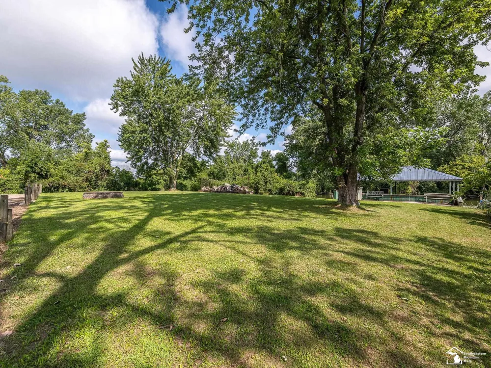 14060 Laplaisance Road Monroe Charter Township, MI 48161