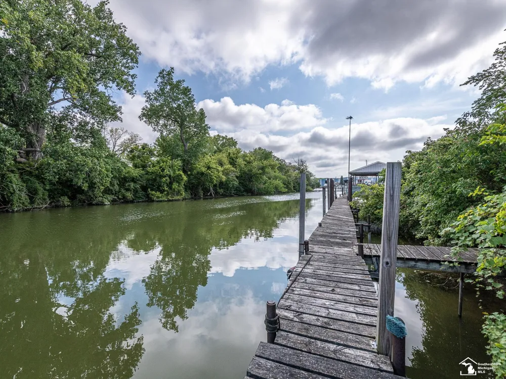 14060 Laplaisance Road Monroe Charter Township, MI 48161